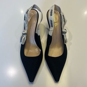 Christian Dior pump